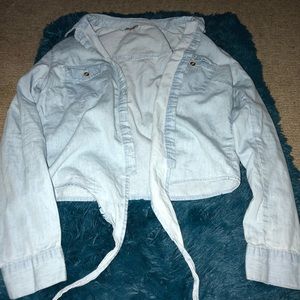 Button up “jean” jacket that can be tied up!